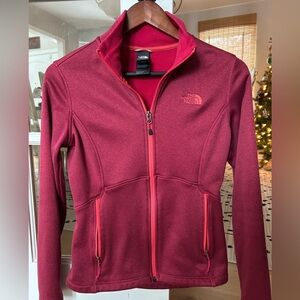 The North Face Women's Berry Red Light Jacket Size Small